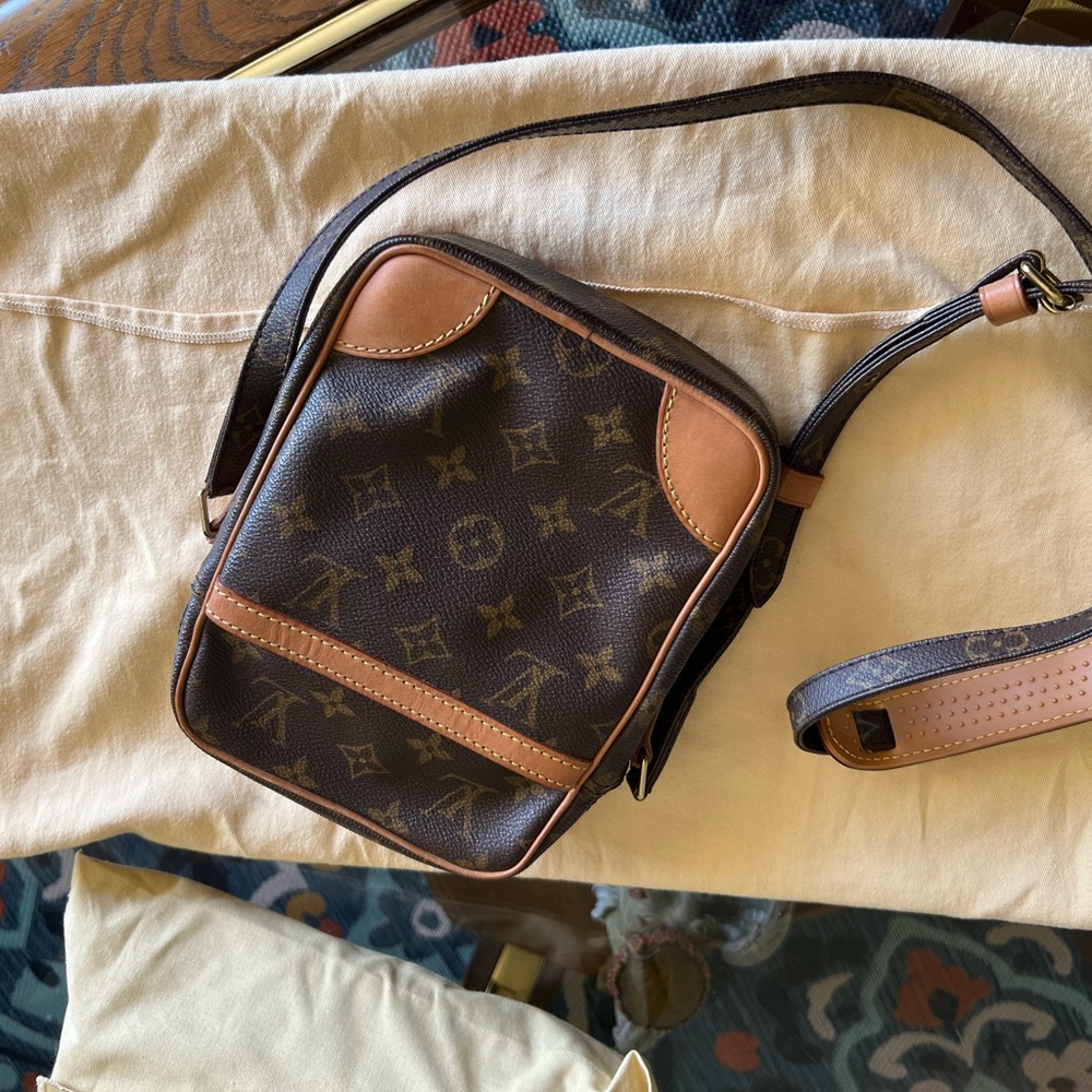 Louis Vuitton Monogram Brown Messenger Bag - Picture 8 of 11